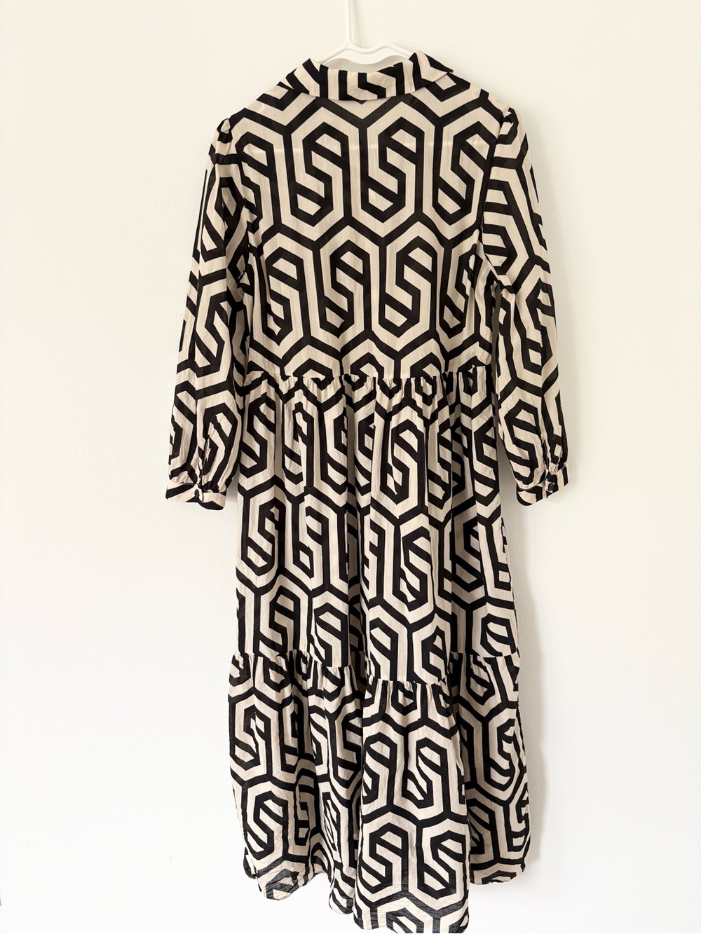 Zara Ivory Black Geometric Pattern Long Sleeve Cotton Tiered Maxi Dress Small - Picture 9 of 10